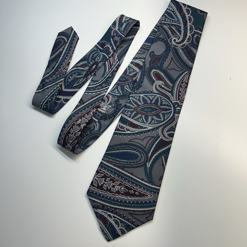 Vintage Men's Tie Italianissimo Paisley Gray Navy Maroon Teal White 4 In W X 58L